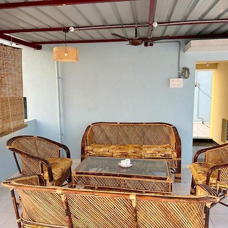 Sri Apartment Deluxe Room A3 Pondicherry Exterior photo